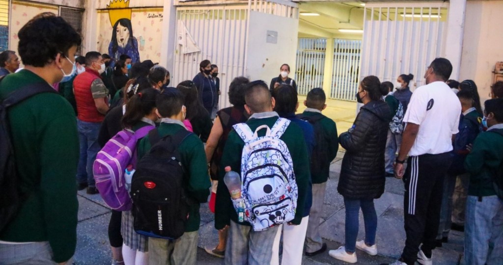 El Senado de la República avaló un punto de acuerdo para exhortar a las secretarías de Educación Pública y de Salud a que implemente una semana de orientación.