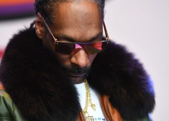 “Sigo siendo 100% negro”: Snoop Dogg responde a críticas por ir a evento de Trump