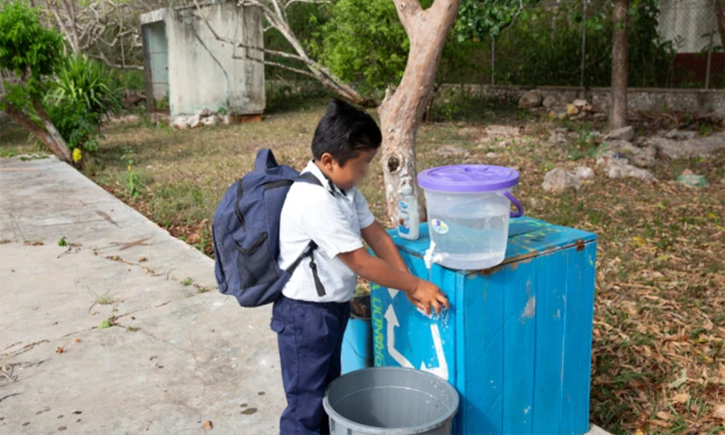 Sin agua potable u otros servicios como energía eléctrica o conexión a internet más de 30 mil escuelas en México