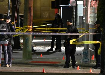 Tiroteo frente a una discoteca en Queens, Nueva York, deja 10 heridos