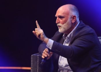 Trump cesa como asesor al chef José Andrés por no estar “alineado” con su visión