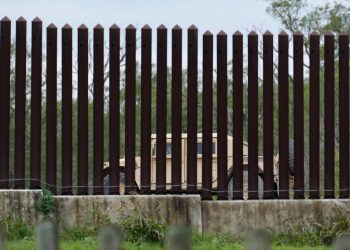 Trump envía 1,500 militares a la frontera con México a cerrar el paso a migrantes