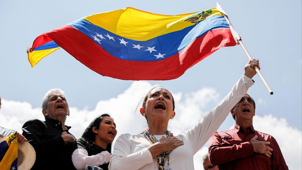 María Corina Machado llama a los venezolanos en el exterior a manifestarse el 9 de enero, un día antes de la investidura presidencial de Venezuela.