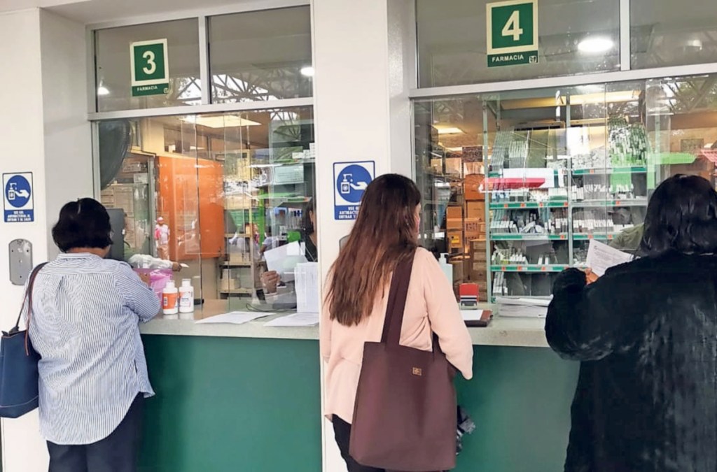 Farmacia del IMSS. Laboratorios farmaceúticos ventilaron adeudos públicos por mil millones de pesos