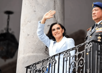 Vicepresidenta electa de Ecuador alerta posible “golpe de Estado”; señala al presidente Daniel Noboa
