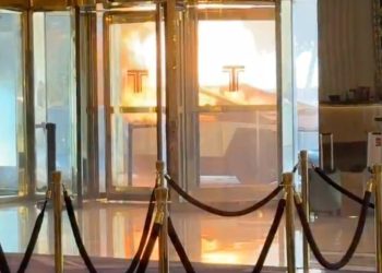 #Videos Cybertruck explota frente a Hotel Trump en Las Vegas, Nevada; hay un muerto