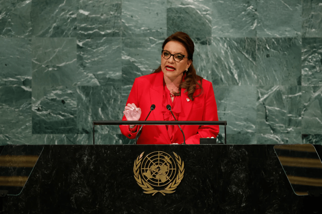 Xiomara Castro, presidenta de Honduras, dijo que la reunión extraordinaria de la Celac se programó de manera híbrida.