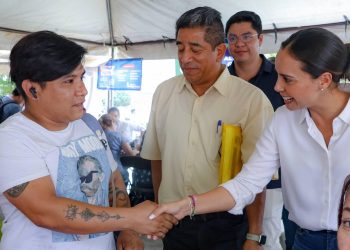 FOMENTA ANA PATY PERALTA AMPLIA OFERTA LABORAL EN “VEN Y EMPLÉATE ITINERANTE ROSA”