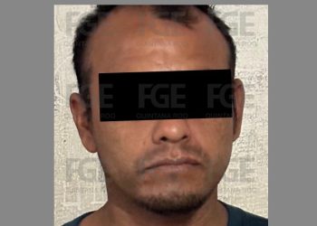 Obtiene FGE de Quintana Roo sentencia de 40 años de prisión para un masculino por violación en Benito Juárez • La Fiscalía General del Estado informa que el sentenciado es Miguel Ángel “N”, quien aprovechó su cercanía familiar con la víctima para cometer el delito Benito Juárez.- Luego de que en audiencia de individualización de sanciones desahogaran las pruebas aportadas por la Fiscalía General del Estado, el Juez dictó sentencia condenatoria con pena de 40 años de prisión para una persona del sexo masculino, hallado culpable del delito de violación en agravio de una víctima, menor de edad, de identidad reservada. Los hechos por los que Miguel Ángel “N” fue sentenciado ocurrieron en un departamento ubicado en la Privada Chontal del fraccionamiento Sacbé de la Supermanzana 249 del municipio de Benito Juárez, el 9 de enero de 2023, cuando aprovechando su cercanía familiar con la víctima, entró a su dormitorio y cometió el delito de violación. En seguimiento a la denuncia interpuesta por la madre de la víctima, la Fiscalía Especializada en Combate a Delitos Sexuales y el Libre Desarrollo de la Personalidad reunió las pruebas necesarias, mismas que fueron aportadas a la autoridad jurisdiccional, para llevar a cabo el proceso pertinente. Tras dictar la sentencia con pena carcelaria de 40 años, el Juez le impuso a Miguel Ángel “N” una multa de 259 mil 350 pesos; además, deberá pagar la cantidad de 36 mil 744 pesos por concepto de reparación del daño material, y la reparación del daño integral.