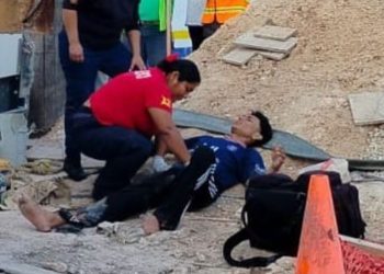 «Motociclista termina debajo de volquete tras ser embestido en Chetumal»