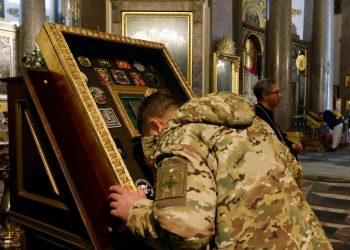 Bajaría el gasto militar de Rusia