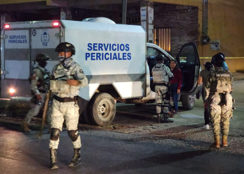 «Terror en Cancún: Ataque armado deja tres heridos y una mujer muerta por infarto en bar de la avenida Kabah»