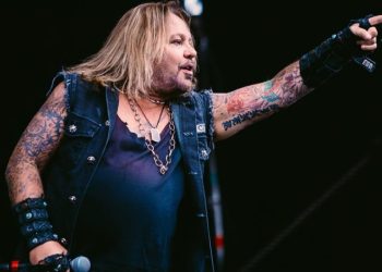 Choca jet privado de Vince Neil, vocalista de Mötley Crüe; hay un muerto