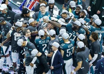 Eagles ganan su segundo Super Bowl y niegan tricampeonato a los Chiefs
