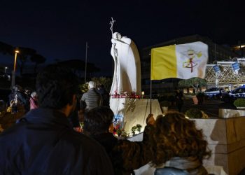 El papa Francisco sufre un “repentino” empeoramiento respiratorio