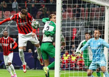 Feyenoord elimina a Santiago Giménez y al Milan de la Champions League