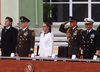 VIDEO ¡Orgullo Nacional! Sheinbaum Celebra la Valentía del Ejército Mexicano y Anuncia Aumento Salarial