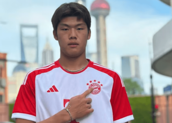 Futbolista sufre muerte cerebral tras un rodillazo en la cabeza