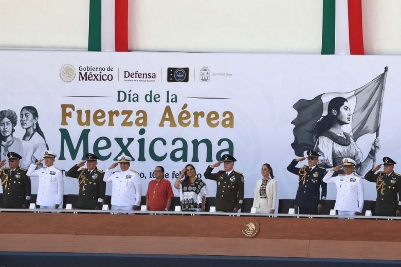 Celebración del 110 aniversario de las Fuerzas Aérea Mexicana e inauguración de la base aérea militar de Tulum No. 20, encabezada por la presidenta Claudia Sheinbaum (Foto de El Universal)