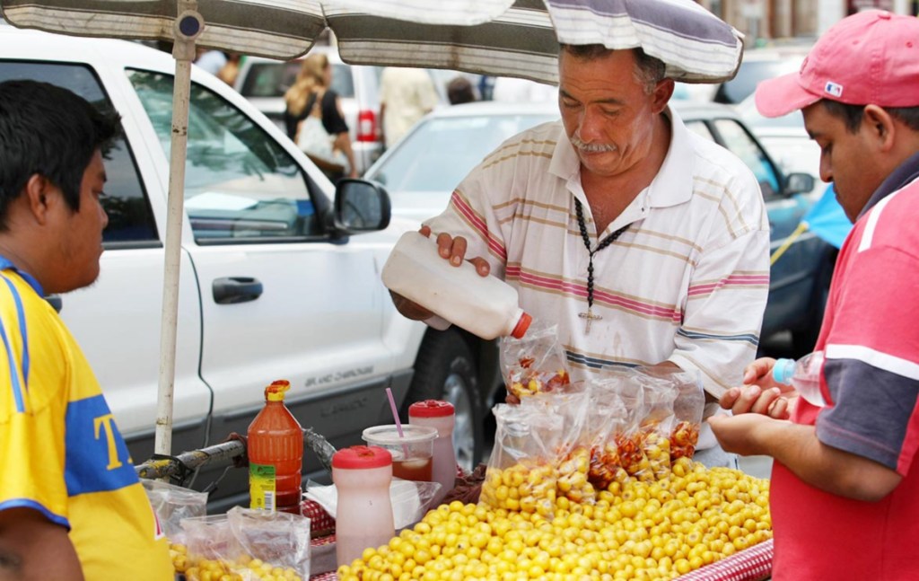 La cantidad de empleo informal en México se ha incrementado en el último año, aseguró ayer el Inegi