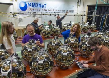 Investigadores localizan un neutrino en el Mar Mediterráneo