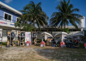 Mara Lezama entrega más de 6.6 mdp en apoyos a pescadoras y pescadores de cooperativas, tras 10 años de abandono