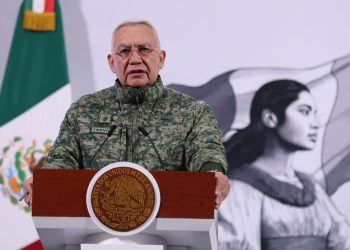 México dice que EE.UU. no ha violado el espacio aéreo nacional, sin descartar espionaje