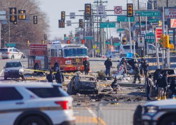 Niña de 11 años y su madre, entre las víctimas mexicanas del accidente aéreo en Filadelfia