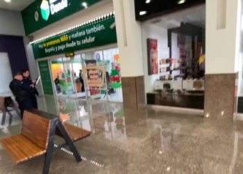 DE ULTIMA HORA: Asaltan casa de empeño en Cancún Mall; ladrones huyen tras enfrentamiento