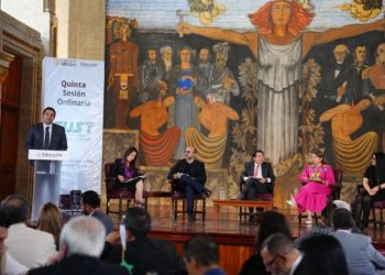 Rector de UT Cancún y Mario Delgado impulsan estrategia para ampliar matrícula en educación superior