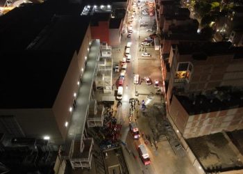 Suben a cuatro los muertos tras desplomarse parte del techo de un centro comercial en Perú