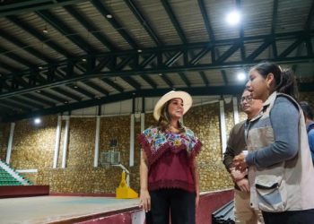 Supervisa Mara Lezama avance de la rehabilitación del Palacio de los Deportes “Erick Paolo Martínez” en Chetumal