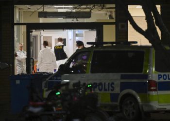 Tiroteo en centro de educación para adultos de Suecia deja 10 muertos