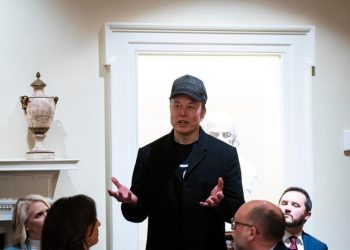 Trump cede protagonismo a Musk en la primera reunión de Gabinete