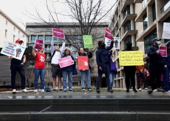 Trump pone fin a la histórica Usaid, mientras sus trabajadores recogen sus pertenencias