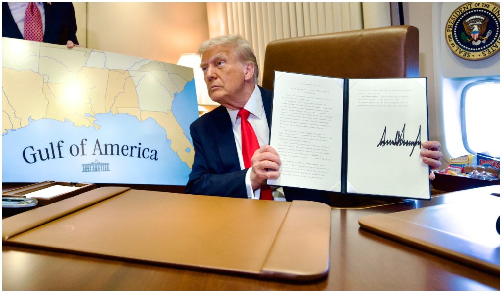 Donald Trump firmó una proclamación del “Día del Golfo de América” mientras sobrevolaba el Golfo de México en el Air Force One