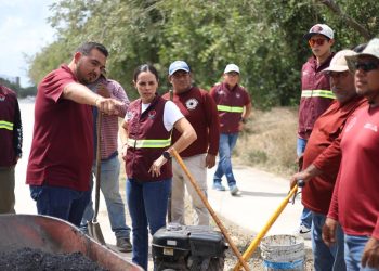 «Ana Paty Peralta ofrece atención integral en servicios públicos a vecinos de SM. 327»