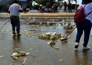 Servicios públicos trabajan para mantener limpia la ciudad tras eventos masivos del carnaval en #chetumal