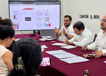 «Ana Paty Peralta Atiende a Vecinos de Polígono Sur con Diálogo y Acción»