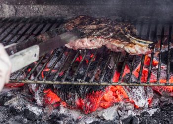 6 situaciones únicas que solo pasan en las carnitas asadas 