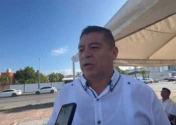 «A pesar del paro, alumnos del Colegio de Bachilleres siguen con clases gracias a maestros por contrato»