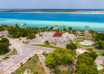 AGEPRO avanza en la regularización patrimonial en Tulum con la entrega de nuevos documentos