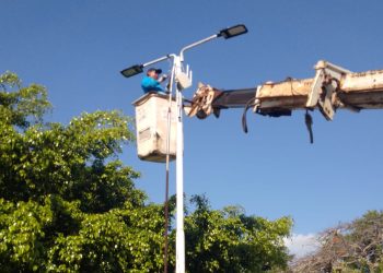 «Refuerzan el Mantenimiento de Luminarias en Chetumal: Servicios Públicos de Othón P. Blanco Intensifica Acciones»