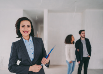 Mujeres en bienes raíces