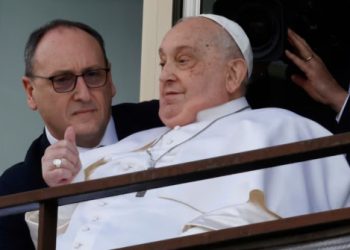 «Papa Francisco se recupera tras su hospitalización en el Vaticano»