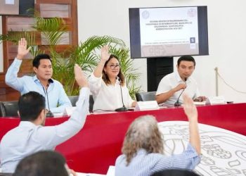 Aprueba Cabildo minuta proyecto de decreto enviado por la XVIII Legislatura por el sí a Playa del Carmen