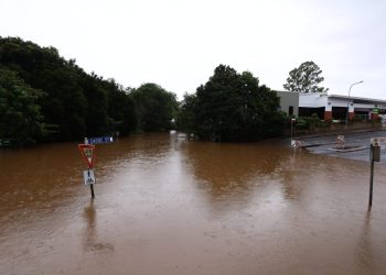 Australia mantiene el estado de alerta tras el paso de Alfred; más de 350 mil personas sin luz