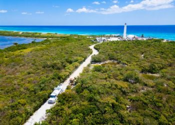 Avanza la FPMC en la rehabilitación del camino de acceso a Punta Sur