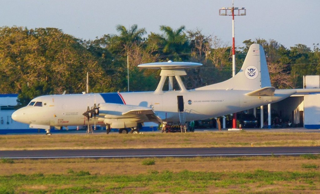 Este sería el avión espía de Estados Unidos que, según usuarios de redes sociales, sobrevuela el sureste de México