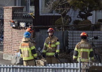 Bombardeo accidental en Corea del Sur deja 8 heridos